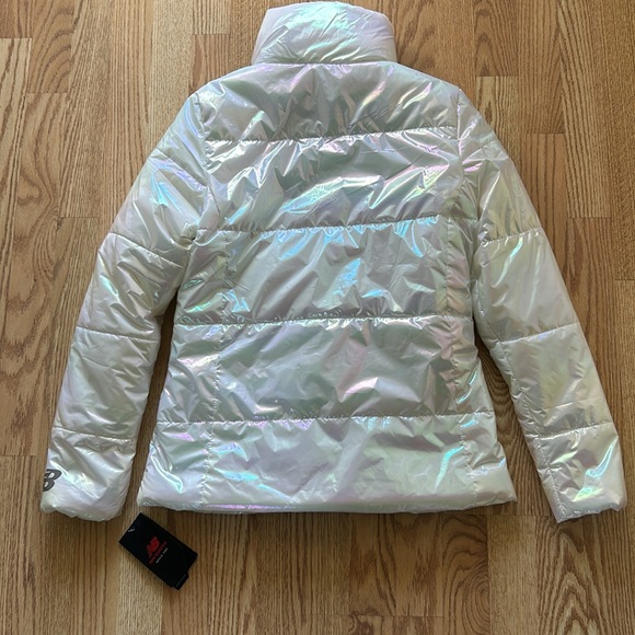 NWT New Balance white Iridescent Sz M winter coat pastel shine ✨ - Picture 9 of 9